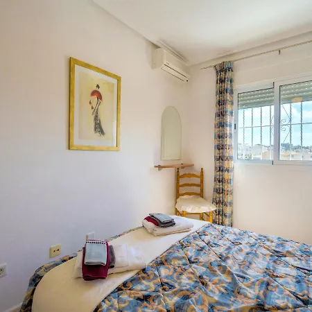 Vakantiehuis Modern At Valencia With Jacuzzi